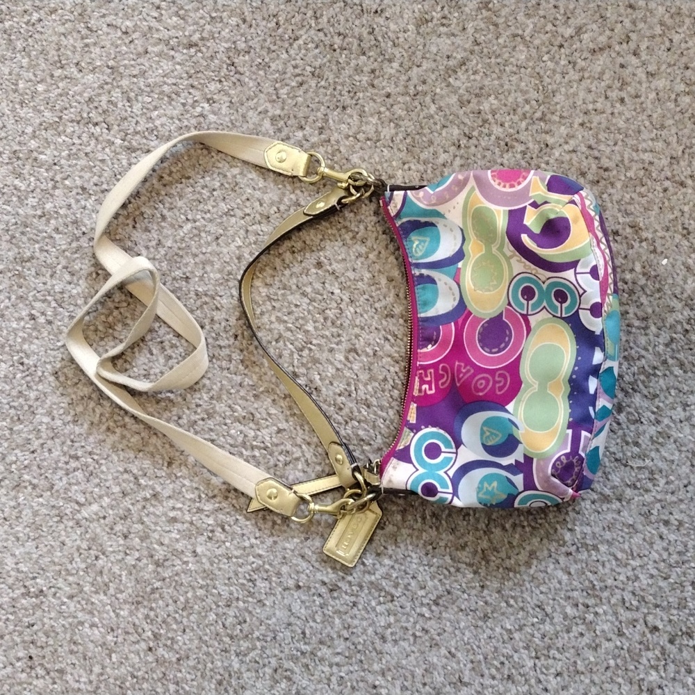 Coach Poppy Pop Graffiti Signature C purse